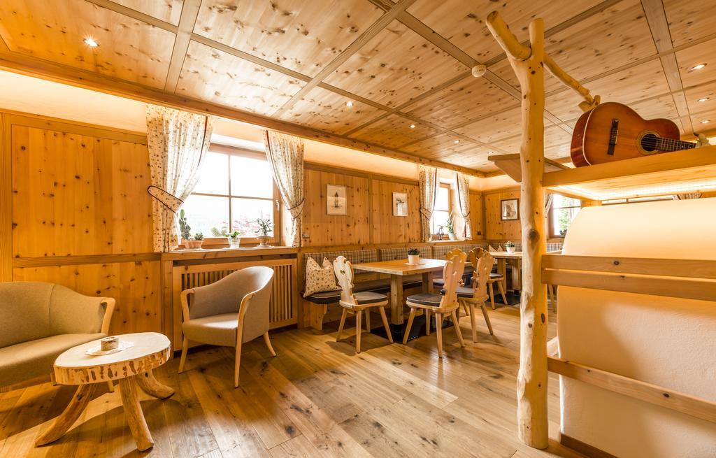 Hotel Kompatscherhof Luson Eksteriør bilde